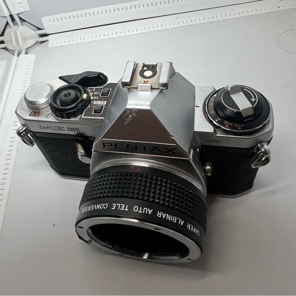 Pentax ME Super 35mm SLR Film Camera with 50 mm lens Kit - Picture 13 of 15